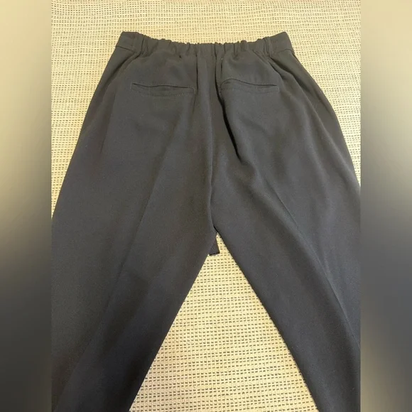 Vince Woman’s Black Pullon Ankle Trouser Dress Pants - Picture 7 of 7
